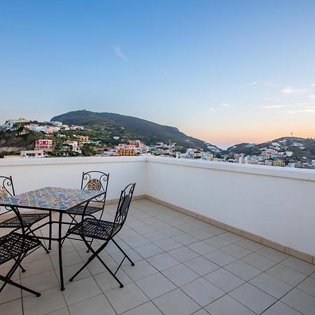 Hotel Torre Dei Borboni Ponza Eksteriør billede
