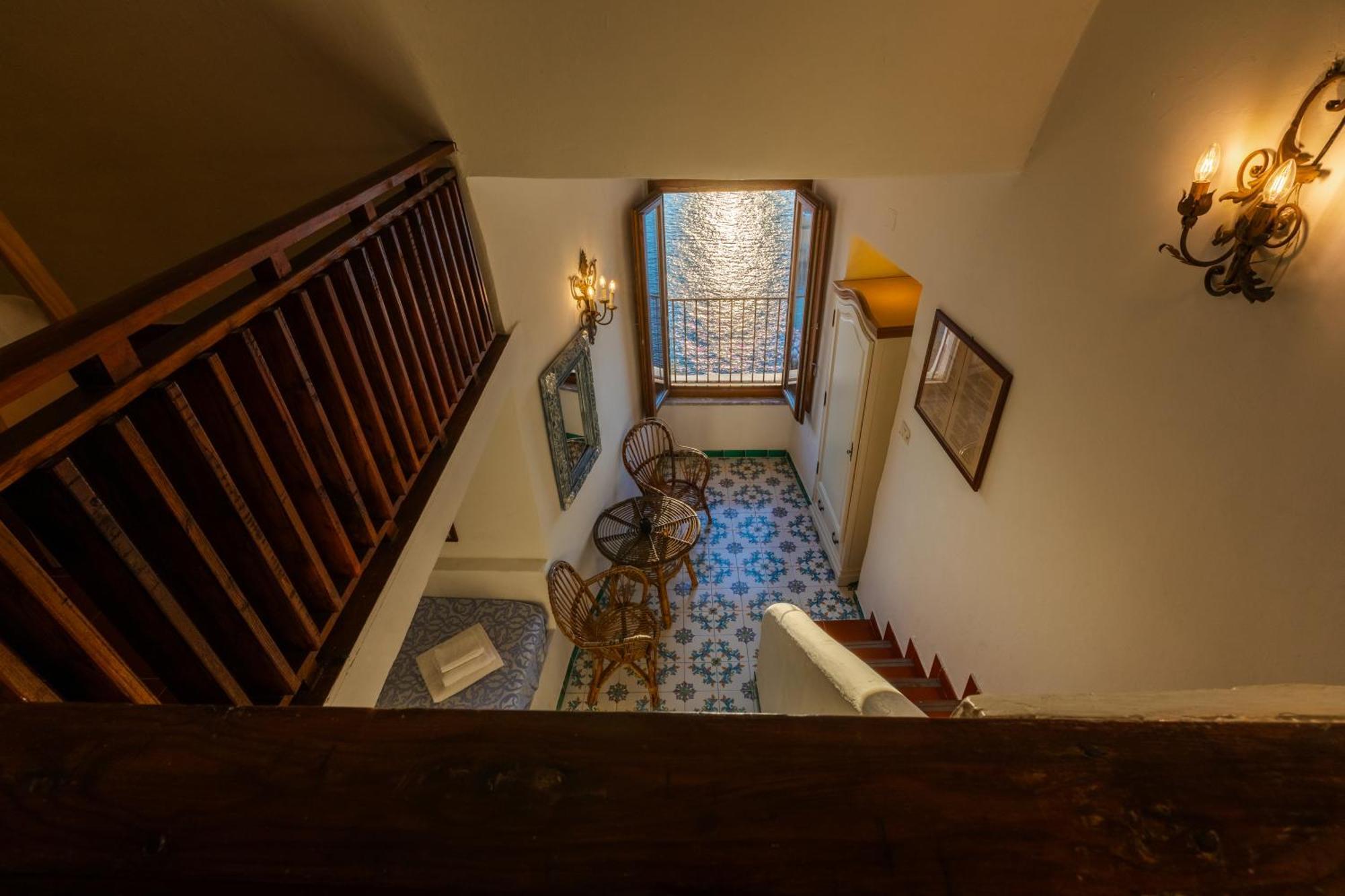 Hotel Torre Dei Borboni Ponza Eksteriør billede