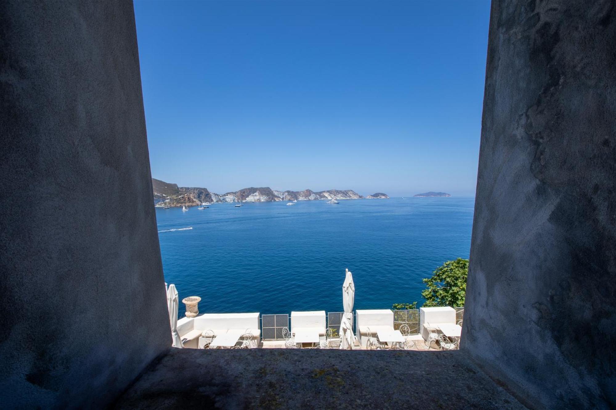 Hotel Torre Dei Borboni Ponza Eksteriør billede