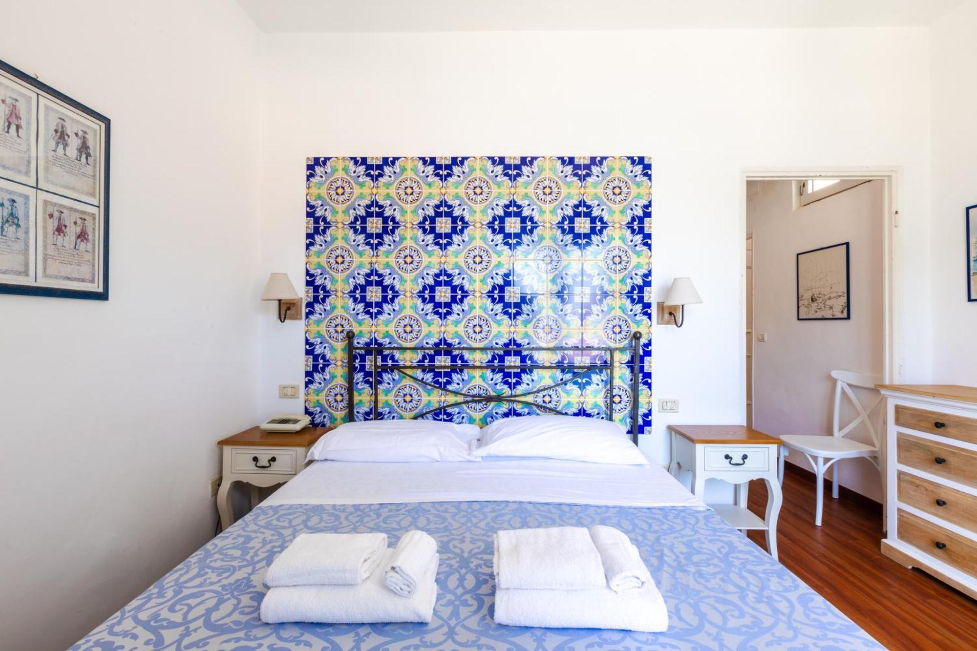 Hotel Torre Dei Borboni Ponza Eksteriør billede