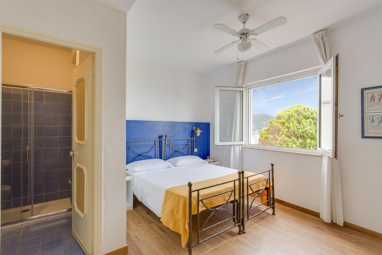 Hotel Torre Dei Borboni Ponza Eksteriør billede