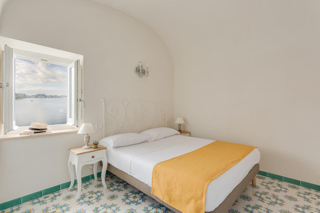 Hotel Torre Dei Borboni Ponza Eksteriør billede