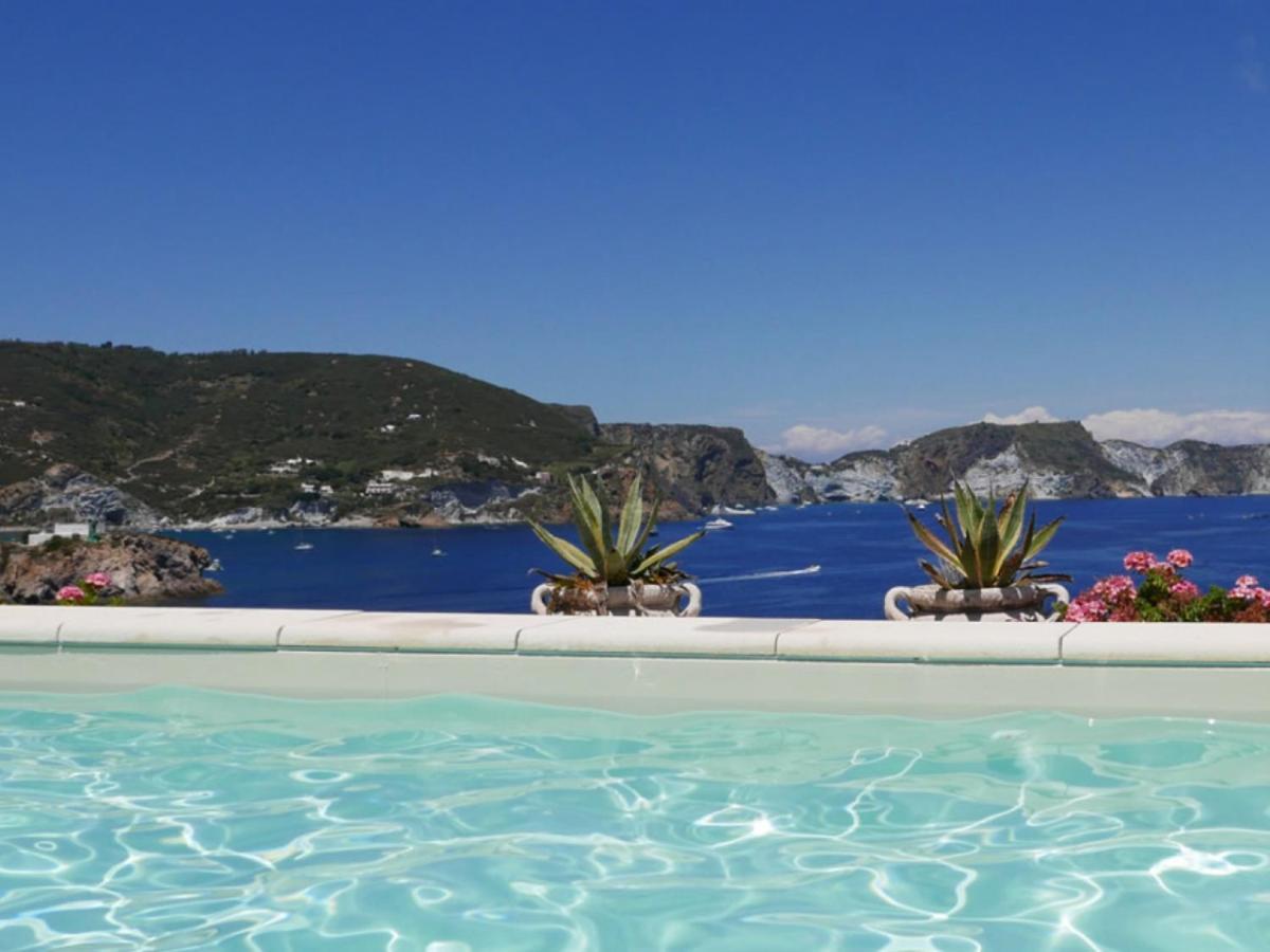 Hotel Torre Dei Borboni Ponza Eksteriør billede