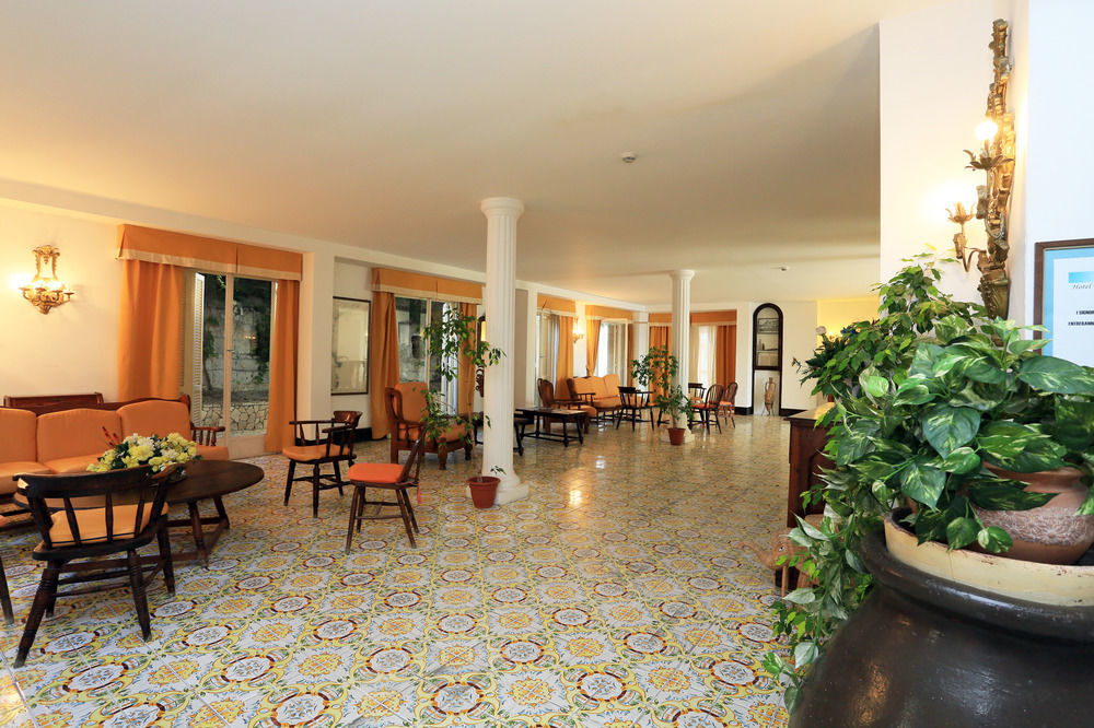 Hotel Torre Dei Borboni Ponza Eksteriør billede