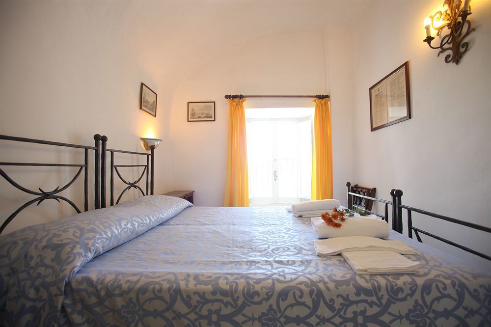 Hotel Torre Dei Borboni Ponza Eksteriør billede