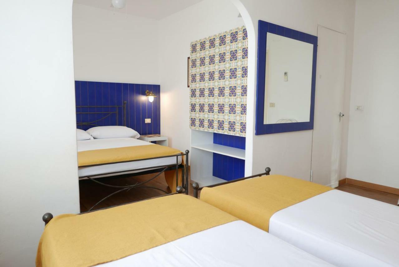 Hotel Torre Dei Borboni Ponza Eksteriør billede