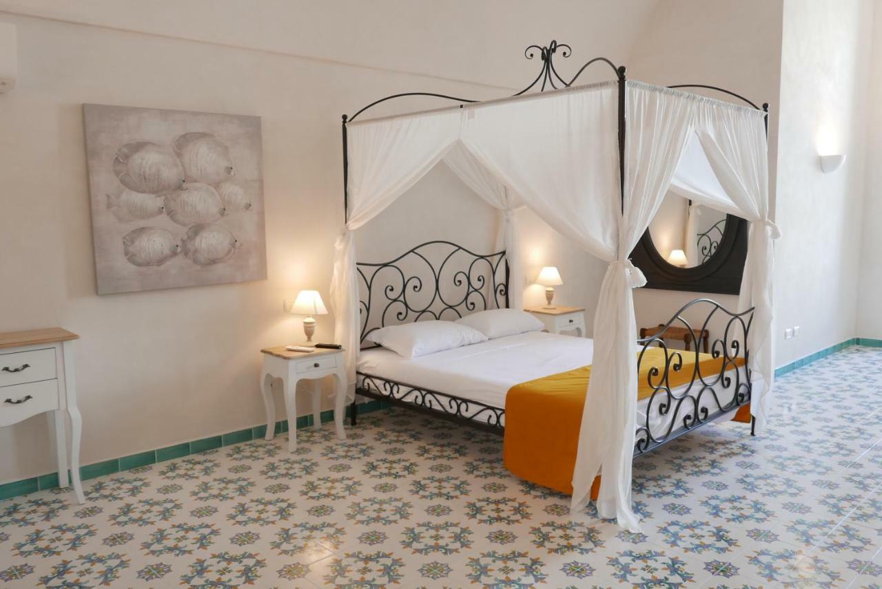 Hotel Torre Dei Borboni Ponza Eksteriør billede